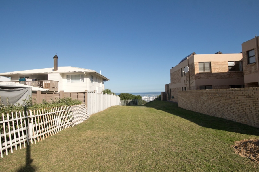 4 Bedroom Property for Sale in Outeniqua Strand Western Cape